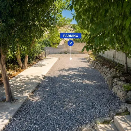 Kristina's Apartman *
